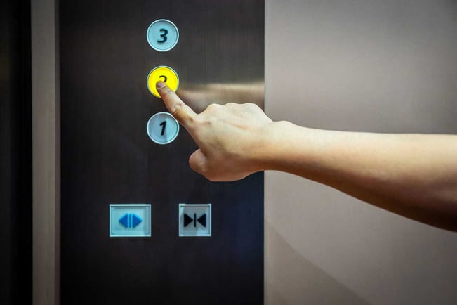 エレベーターの定期検査報告の流れ